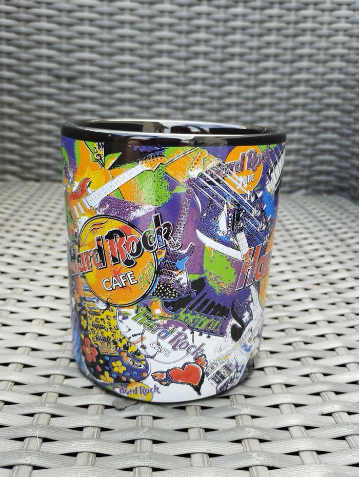Tasse hard Rock café - photo numéro 2