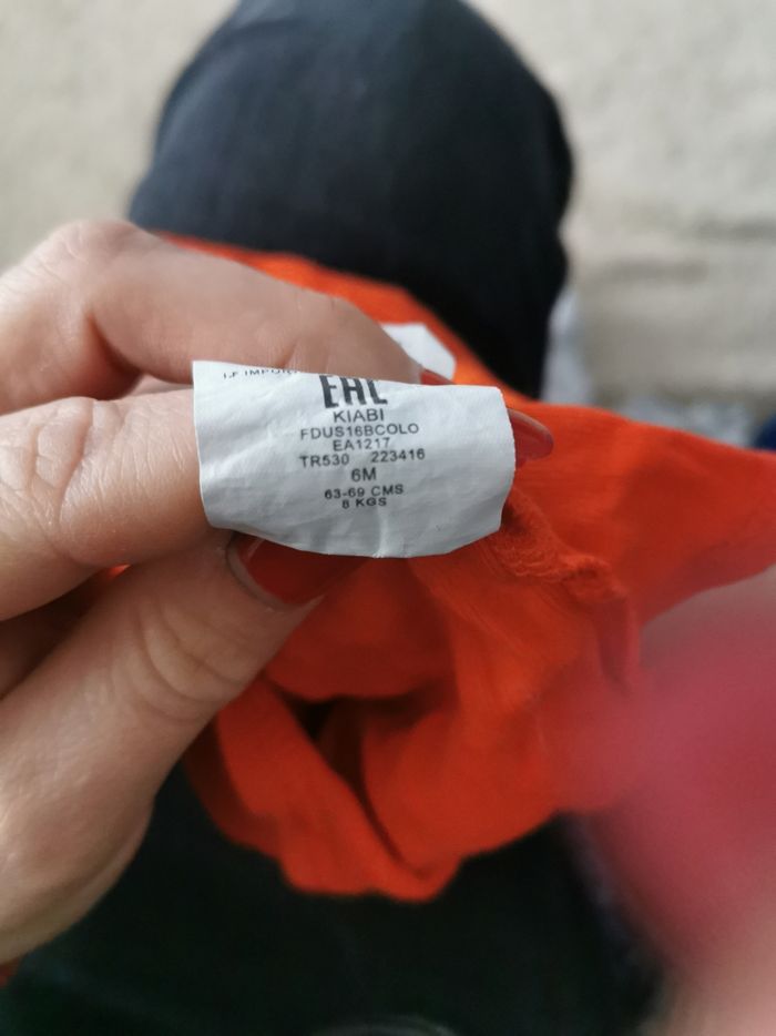 Body 6 mois kiabi
Lavé jamais porté - photo numéro 3