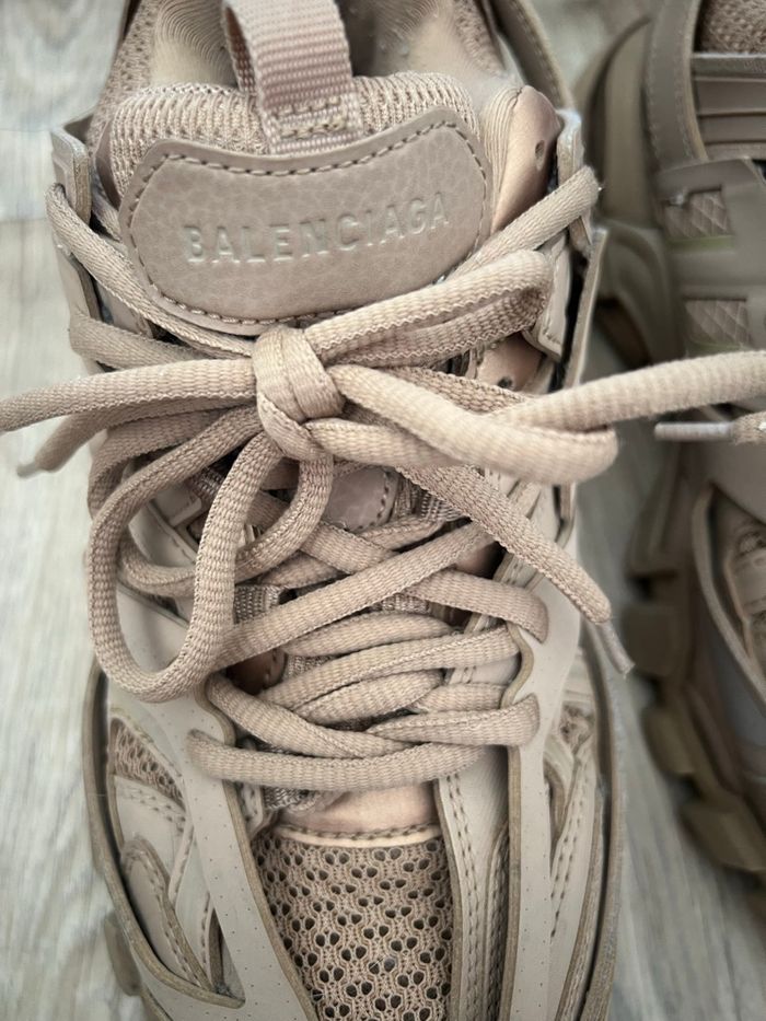 Track Balenciaga - photo numéro 10