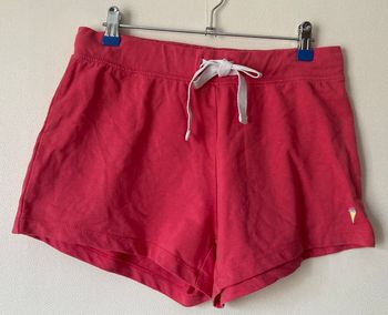 short femme taille 42/44