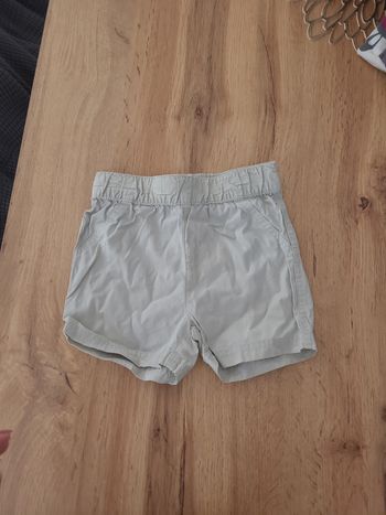 short garcon 9-12 mois