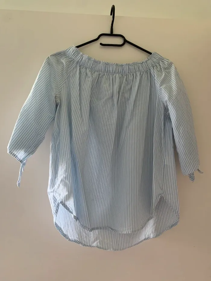 🩵 Blouse à épaules dénudées rayée - photo numéro 2