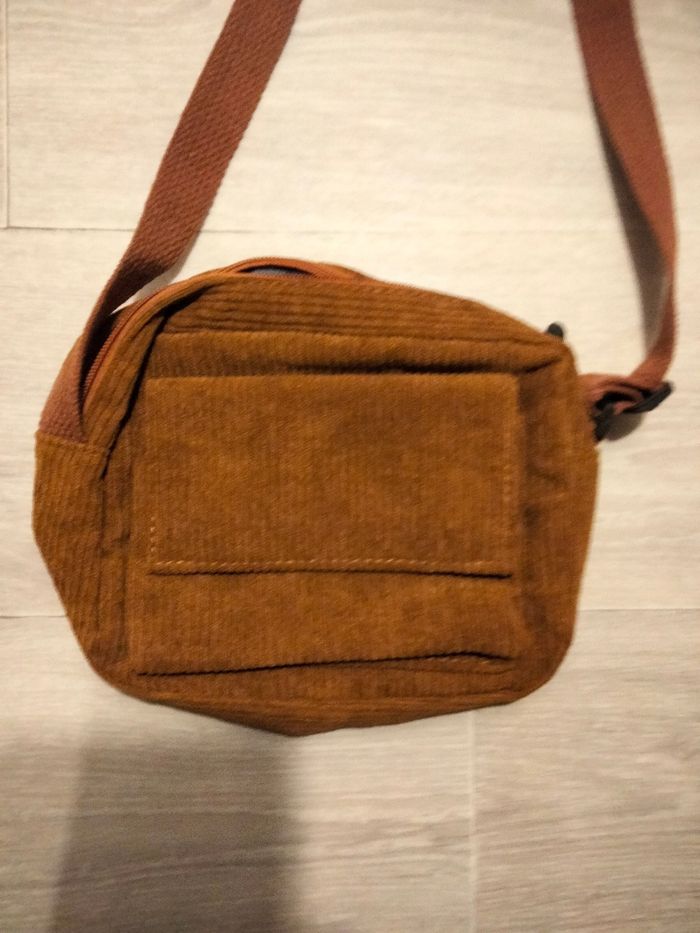 Un très joli sac pochette pour  femme - photo numéro 7