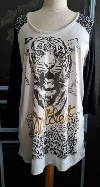 Pull léger imprimé tigre manches ¾ taille 52-54