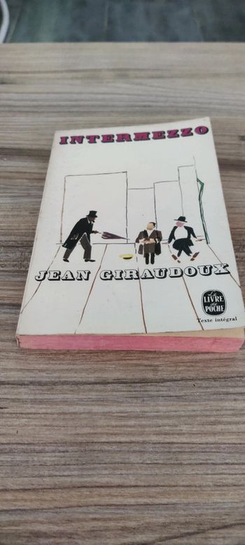 Livre intermezzo