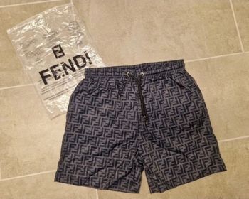 Short de bain Fendi taille M NEUF 