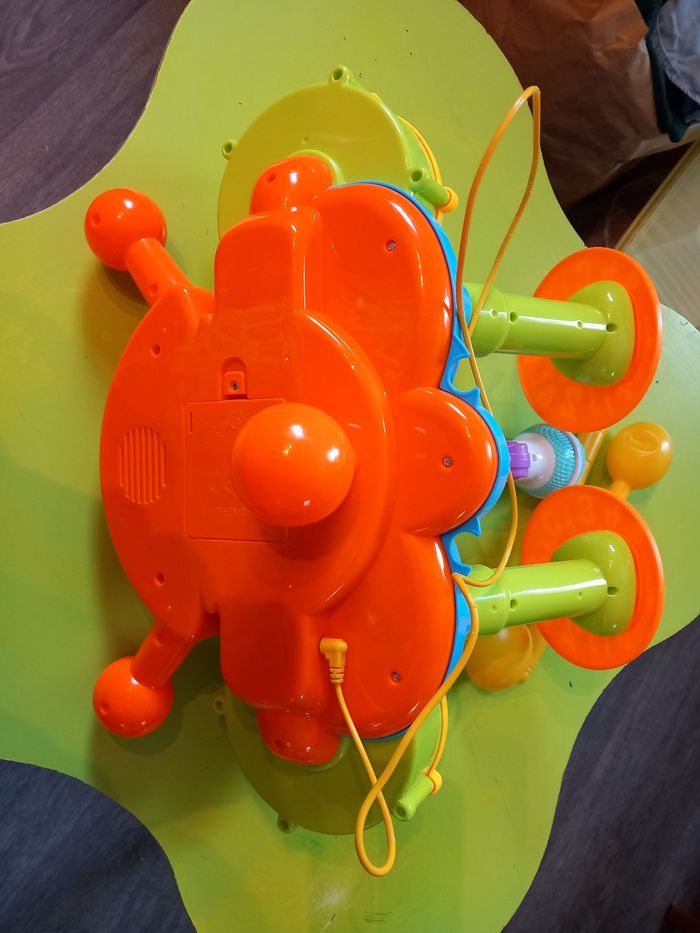 Batterie musicale lumineuse peu utilisée - photo numéro 2