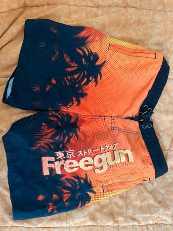 Short neuf freegun