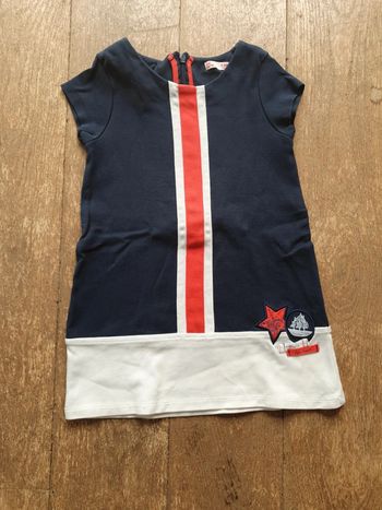 Robe courte