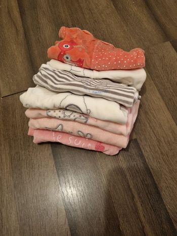 Lot 6 babygros/Grenouillères+1 pull velours. Fille. Taille 0 mois/naissance. Aubert, Pommette..TBE