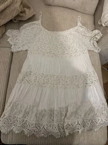 Robe à dentelle
