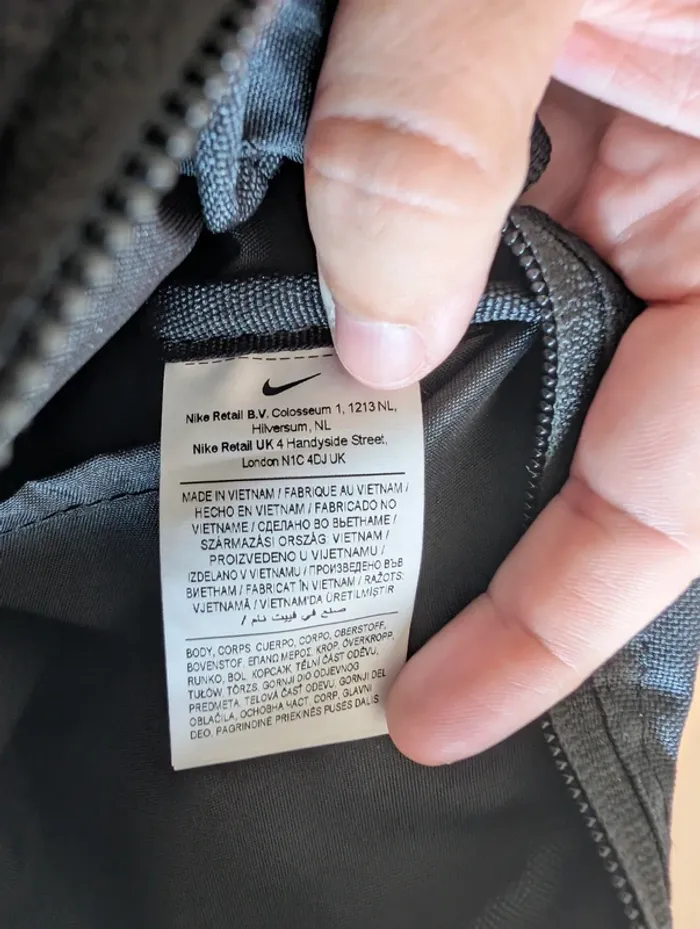 Sacoche Nike Air Max neuve - photo numéro 8