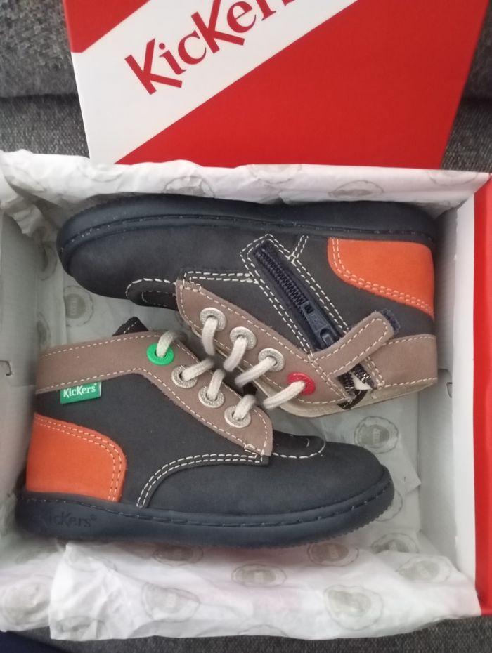 Kickers neuves pour garçon en taille 21