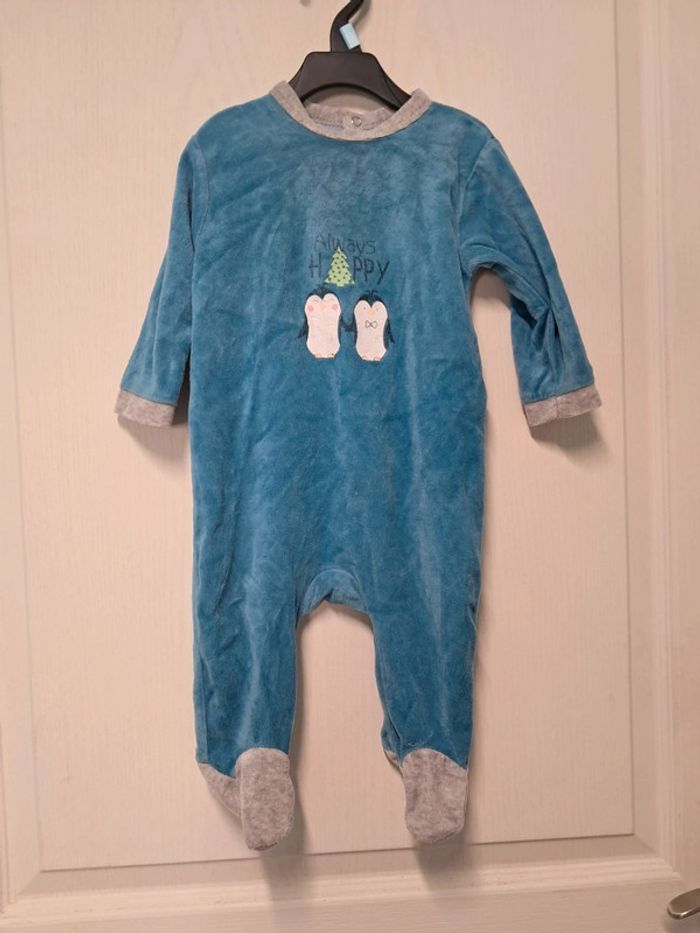 6 pyjamas de 6 mois - photo numéro 9