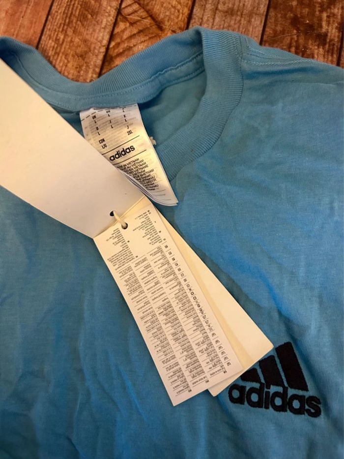 T-shirt Adidas bleu ciel – Neuf avec étiquette – Taille L - photo numéro 6