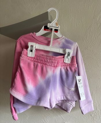 Sweat et short Reebok