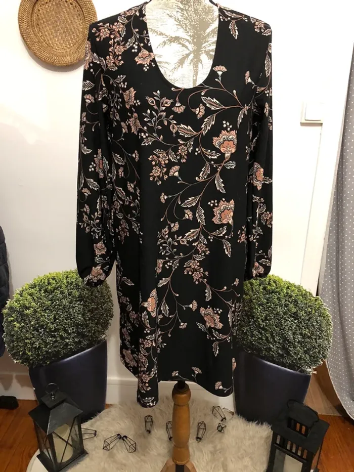 Robe fleurie Mango