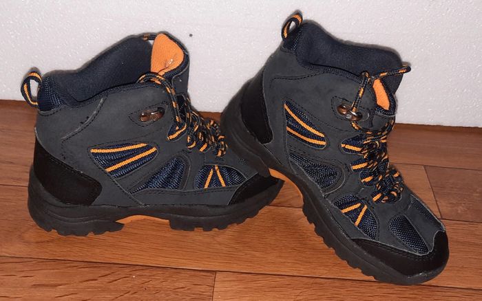 Chaussures de randonnée Pointure 32 - photo numéro 4