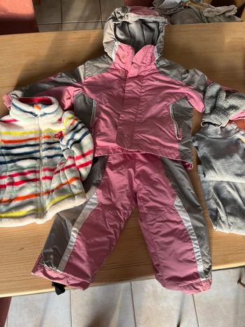 Lot ski combinaison polaire 2 ans