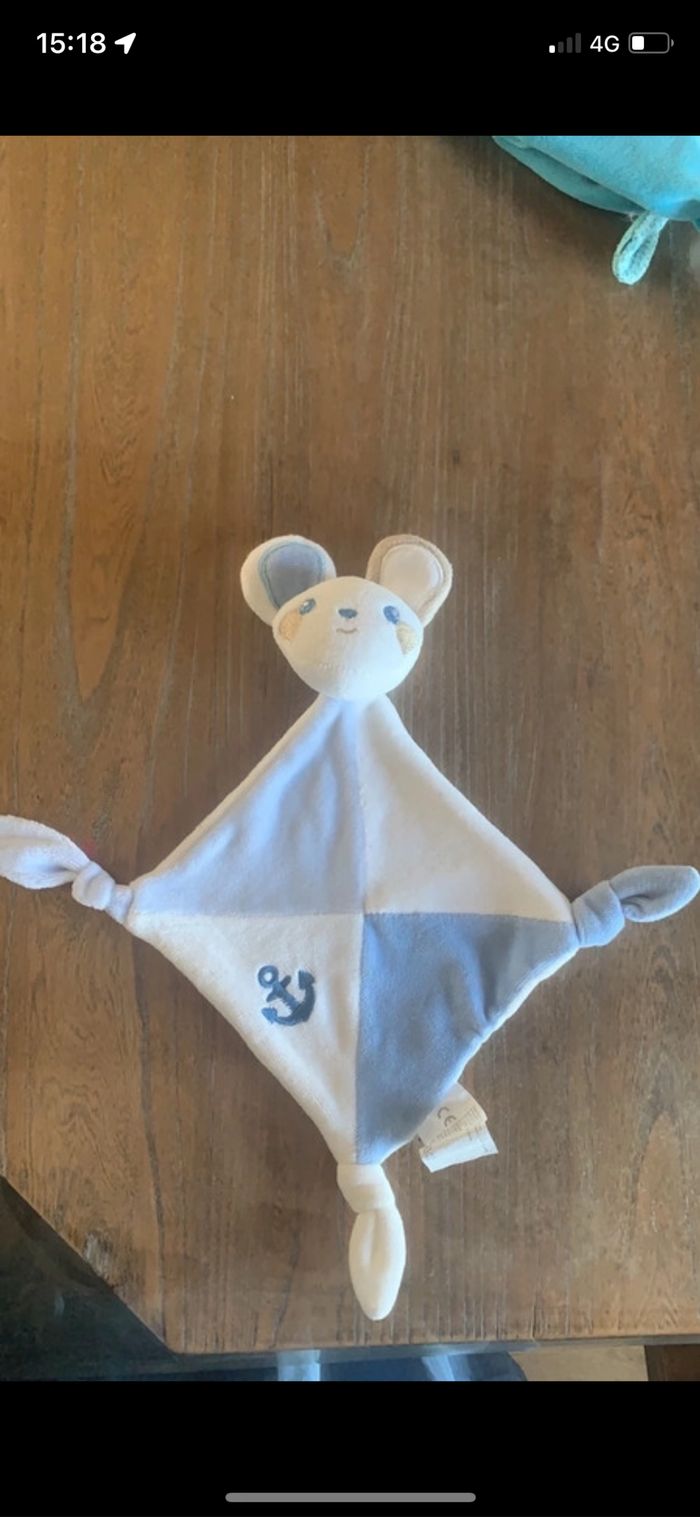 Doudou plat corps carrée bleu ancre marine neuf