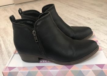 Bottines noir taille 38 peu servi