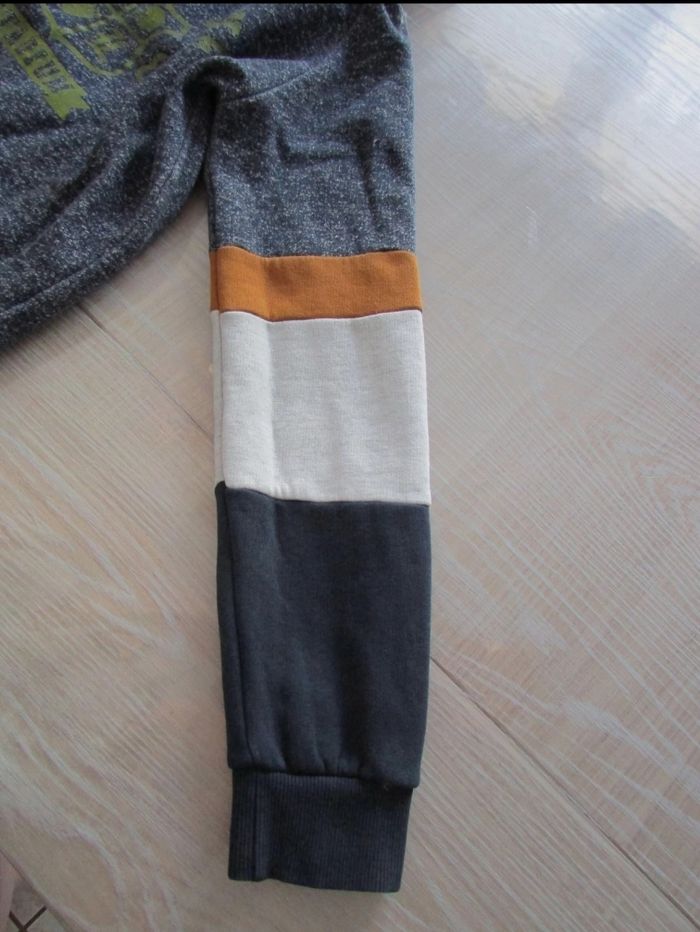 Pull à capuche Tape à l'Oeil 10 ans - photo numéro 5