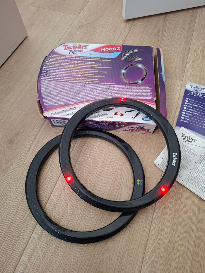 Jeu Twister Rave en très bon état - photo numéro 4