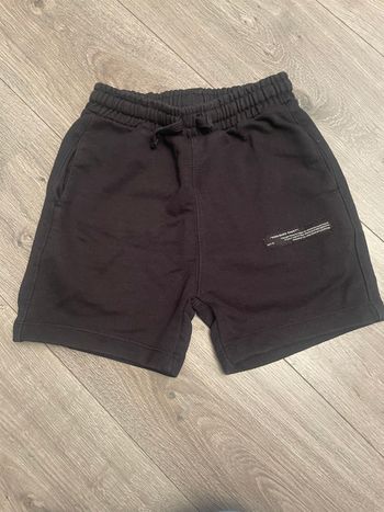 Short Zara 7 ans 122 centimètres 