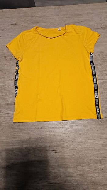 T shirt fille jaune avec bande noire, C&A, taille 146/152, nickel