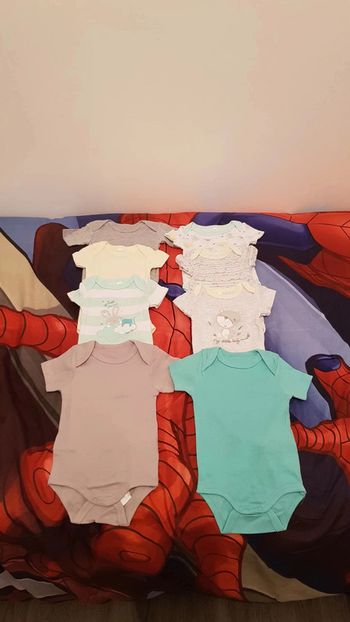 Lot de 8 bodys garçon manches courtes taille 3 mois