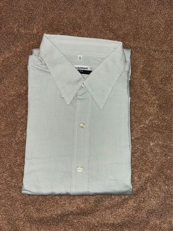 Chemise verte manches courtes à motif