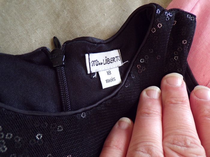 Robe de fête 18 mois neuve - photo numéro 3