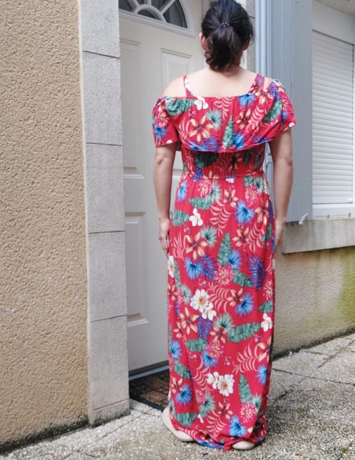 Magnifique robe pour taille L - photo numéro 3