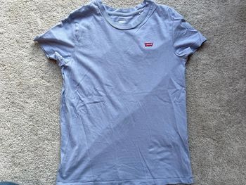 T-shirt manches courtes Levi’s 🌻