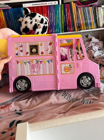 Camion de glace barbie
