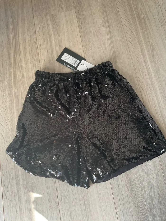 Short à sequins - photo numéro 5