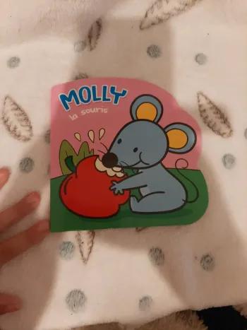 Livre Molly la souris neuf