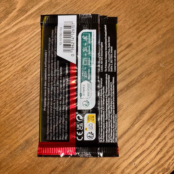 Booster Pokémon Flammes Fantasmagoriques reconditionné - photo numéro 2