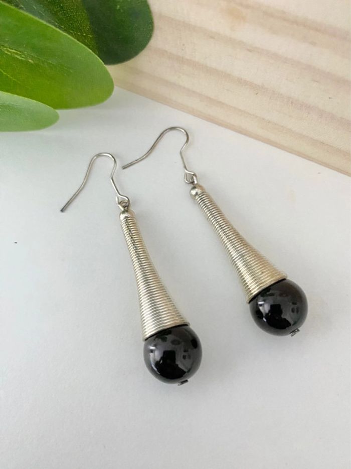 Boucles d’oreilles pendantes - Modèle Vintage - Noir et Argenté - photo numéro 2