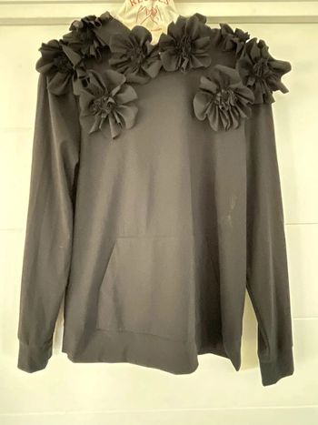 Top noir original manches longues et capuche Indies T36