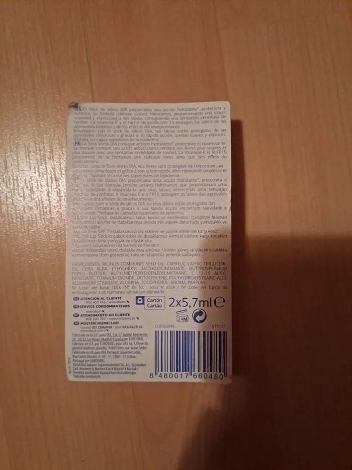 Lot de 2 Sticks à Lèvres Dia Vitamine E SPF 15 - Neufs - photo numéro 3