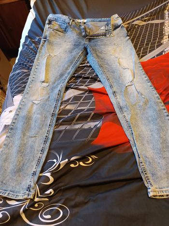 Jean troué femme taille 48 