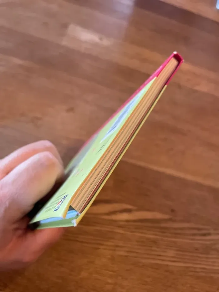 Livre La bibliothèque Rose Winx Club Numéro 14 Le mini village des mini fées - photo numéro 6