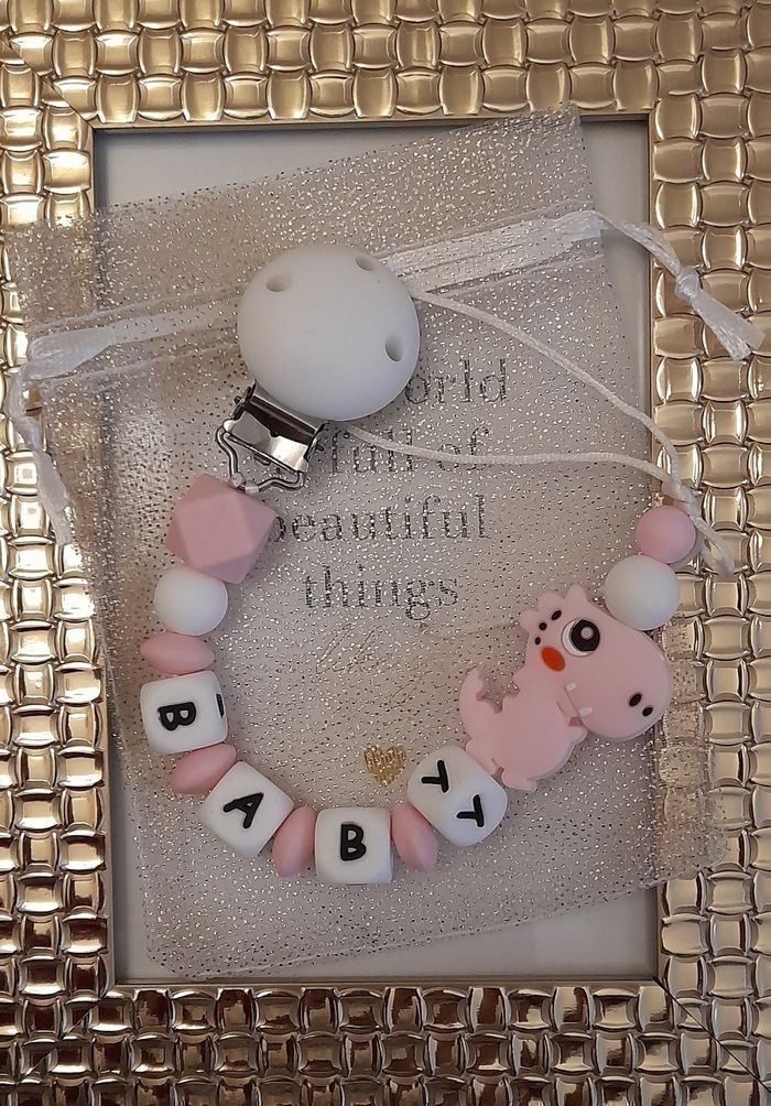 Attache tetine personnalisé avec adaptateur et pochette cadeau