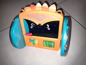 Fisher-Price Mon Hérisson d’Activité Roulant, pour encourager bébé à ramper