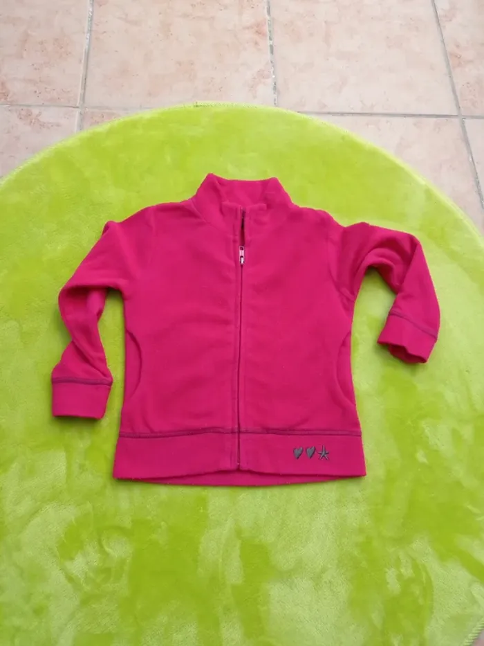 Polaire rose Kiabi taille 4 ans