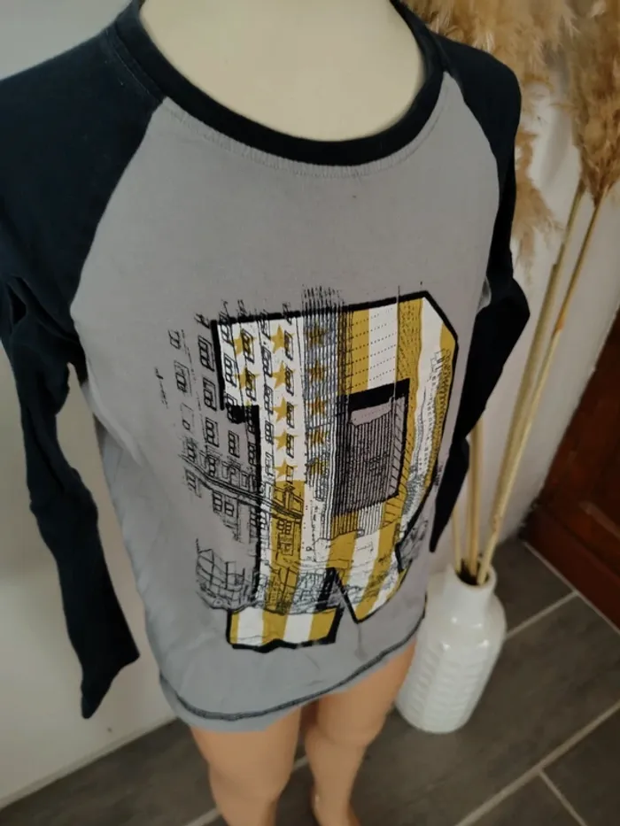 Tee shirt ML garçon 🧑 10 ans - photo numéro 2