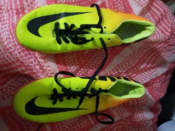 Basket nike mercurial taille 38