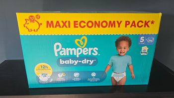 Pampers baby dry  T5 - 94 couches - Neuves