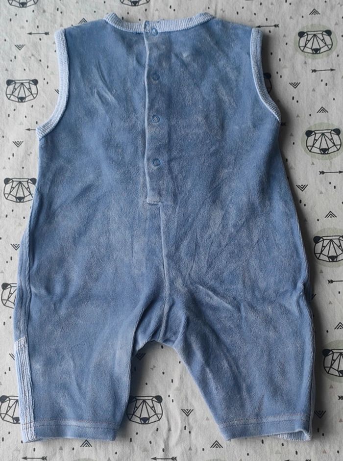 Barboteuse en velours taille 3 mois - photo numéro 2